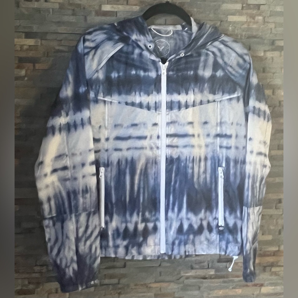 American Eagle Outfitters Tie Dye Windbreaker - Blue And White - Size Small